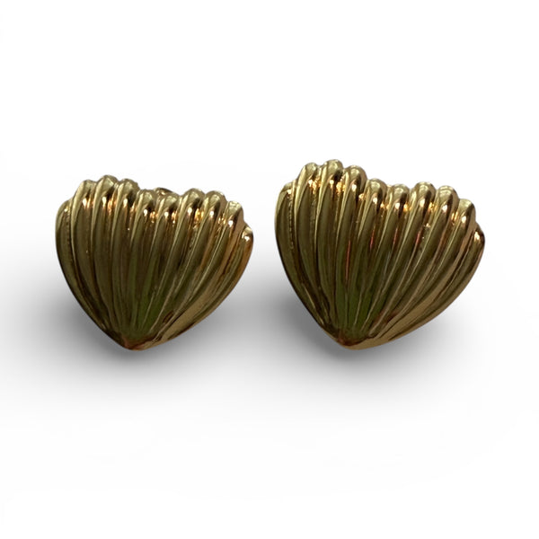 Gold fan-shaped ribbed shell stud earrings