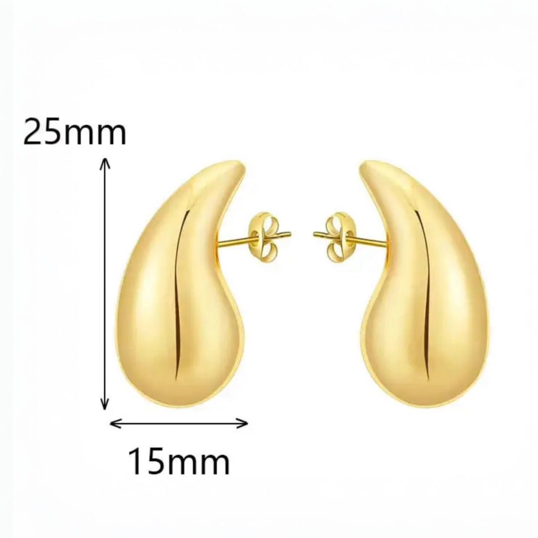 Gold droplet-shaped earrings, stainless steel, 18K gold plated, 25mm x 15mm, elegant and hypoallergenic.