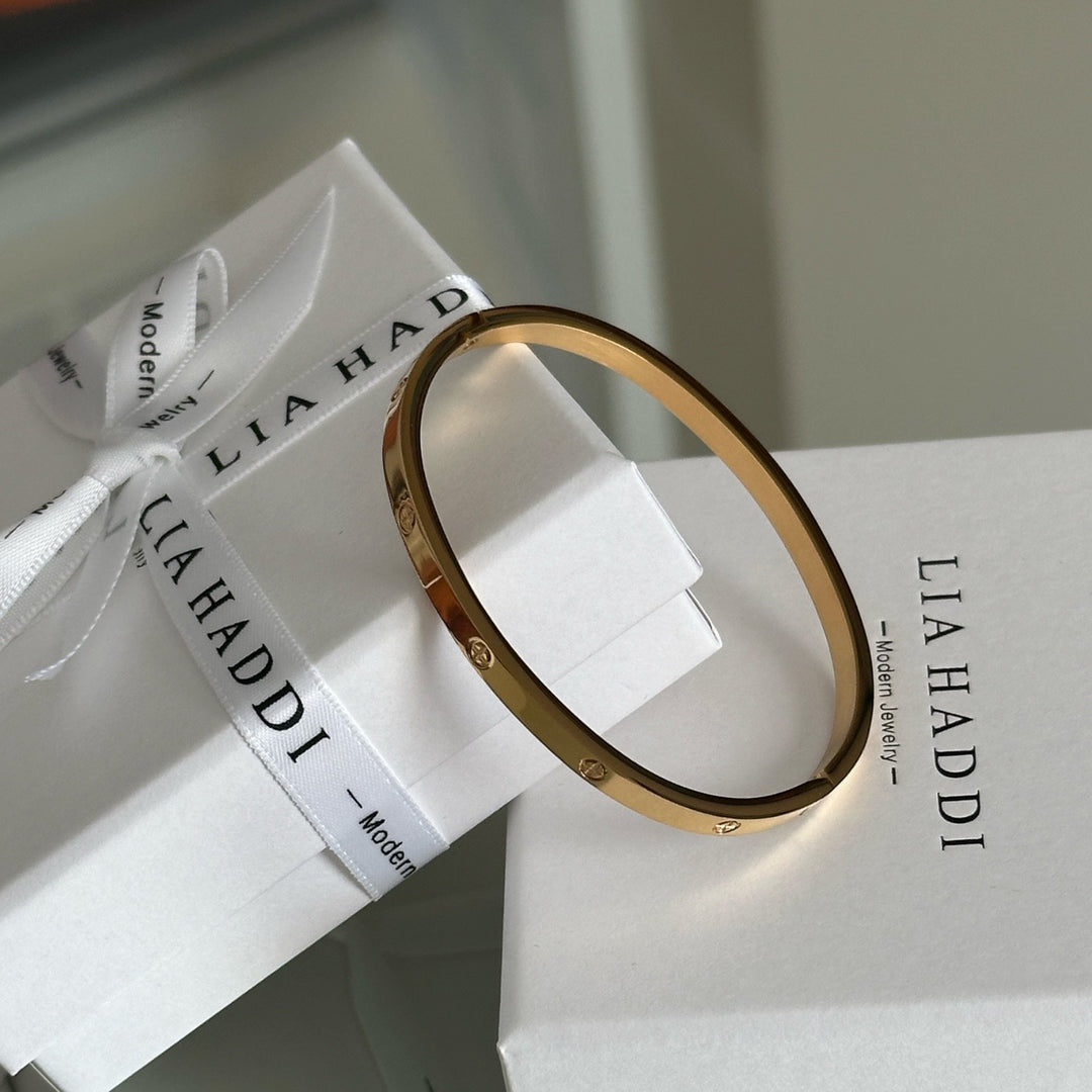 Love Inspired Bangle Bracelet - Timeless Symbolism, Elegant Design