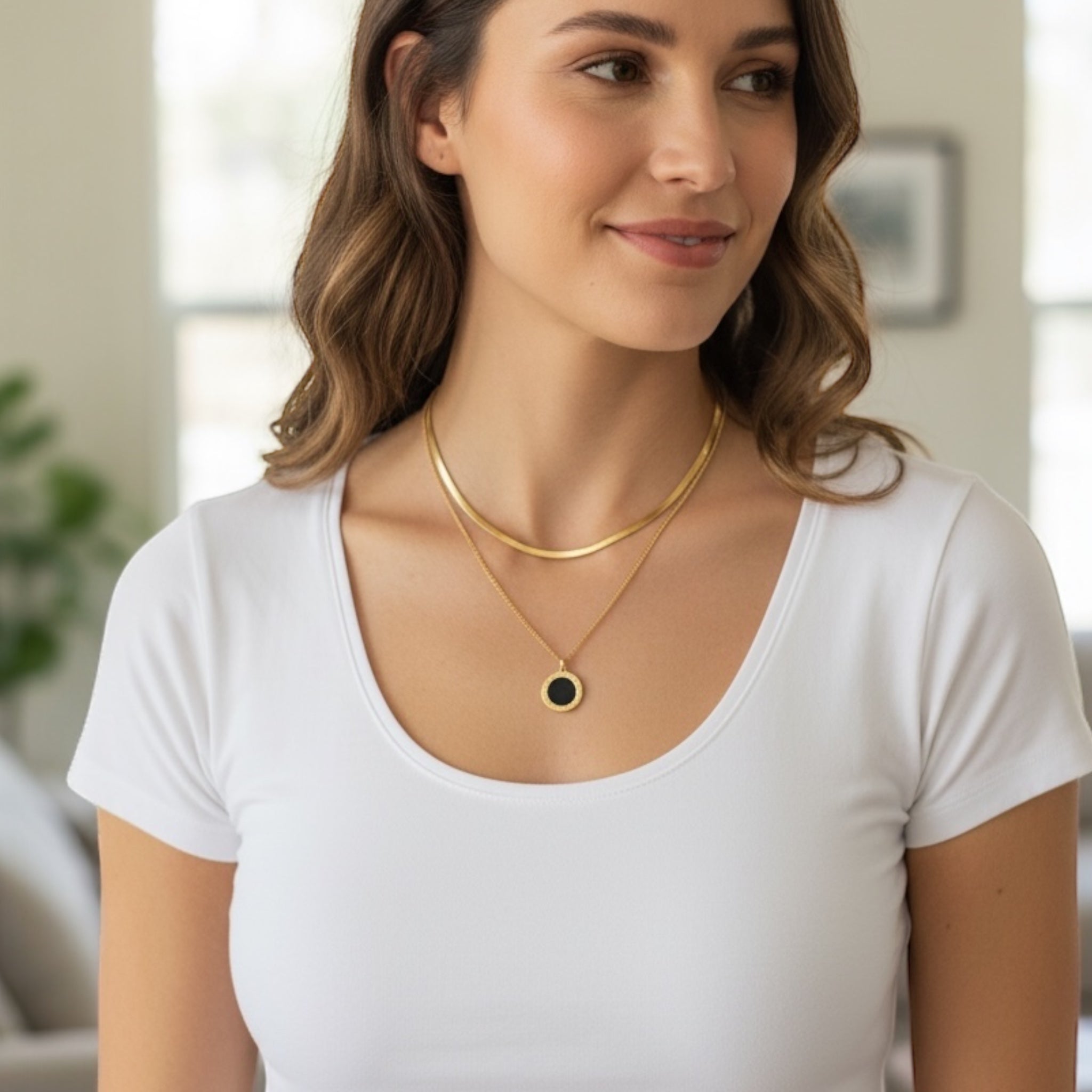 noir-roman-layered-necklace