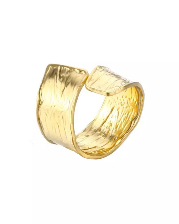 BOHO Twist Ring by Lia Haddi - 18K Gold Plated, Tarnish resistant, water-resistant, hypoallergenic, eco-friendly, featuring elegant twist design.