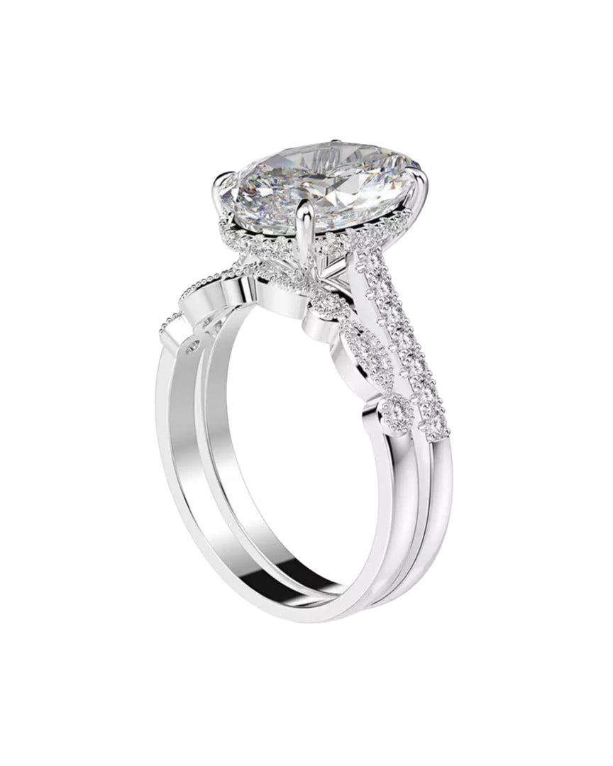 Lia Ovale  Wedding Ring Set